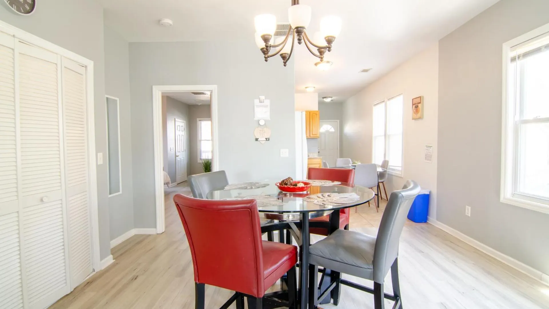 Apartment Near Nyc Spacious 4 Bedroom 2 And A Half Bath North Bergen United States