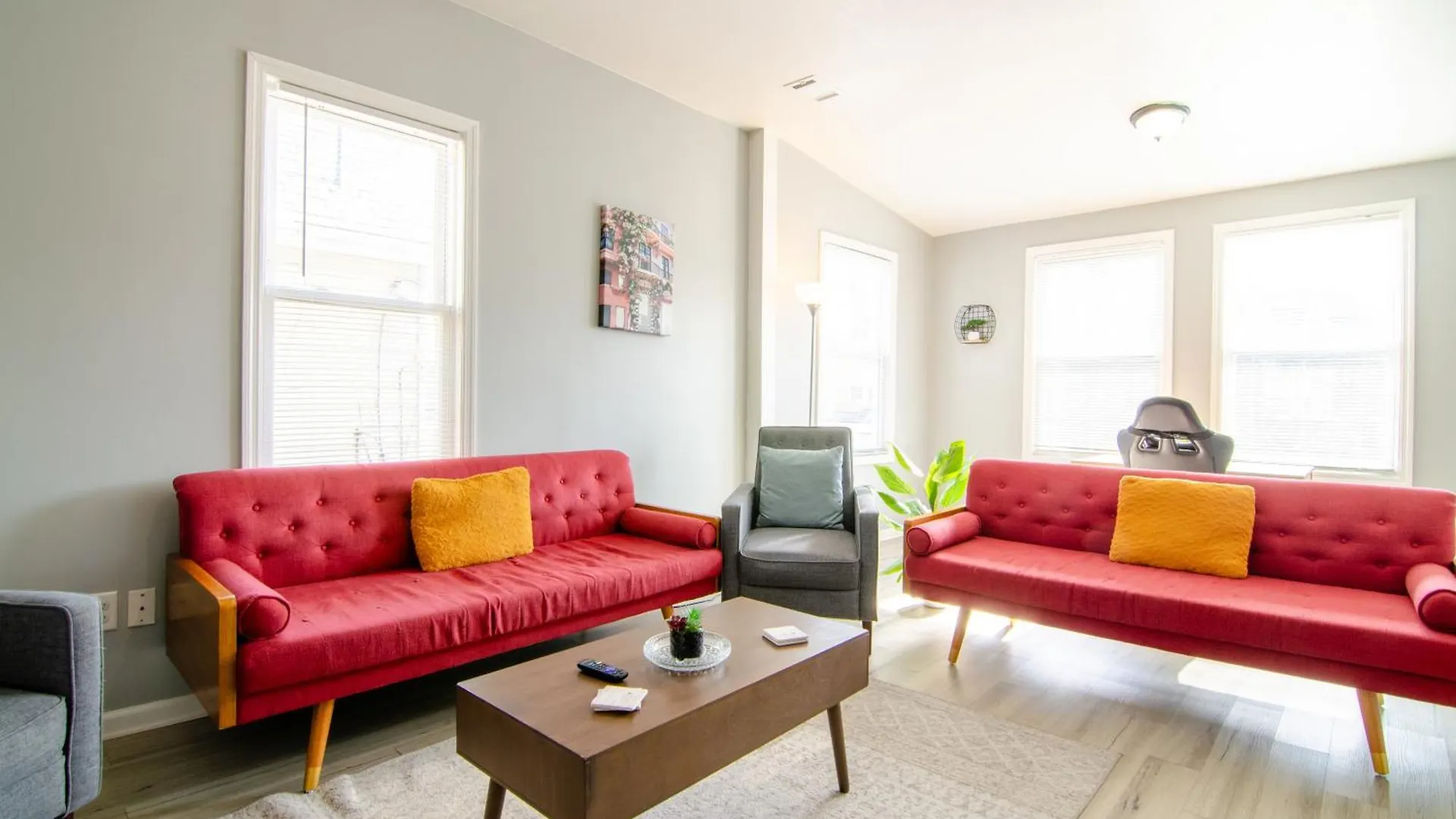 Near Nyc Spacious 4 Bedroom 2 And A Half Bath North Bergen United States
